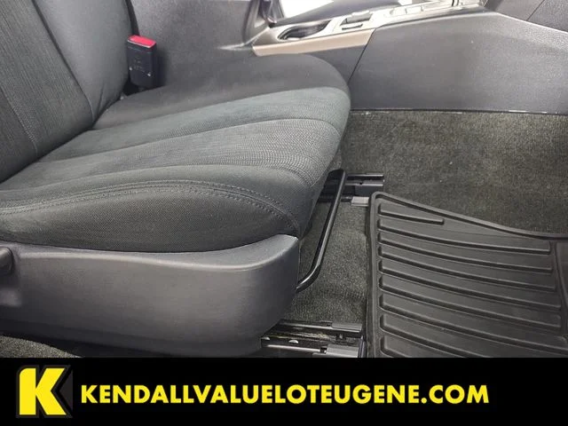 Used 2013 Gray Subaru 2.5i Premium image 29