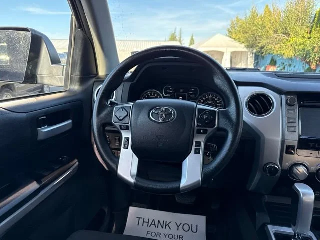 Used 2018 Midnight Black Metallic Toyota SR5 image 19