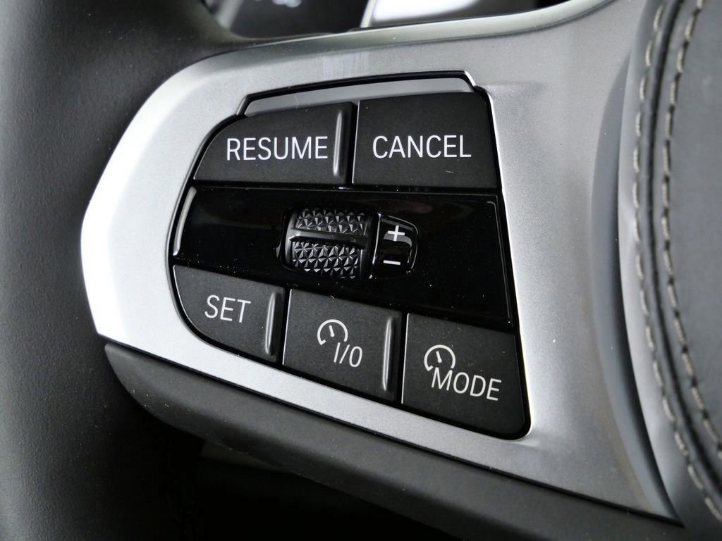 Used 2026 Gray BMW xDrive40i image 43