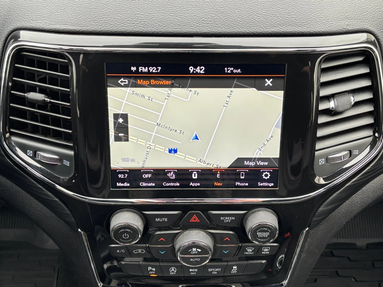 Used 2021 White Jeep Altitude image 21