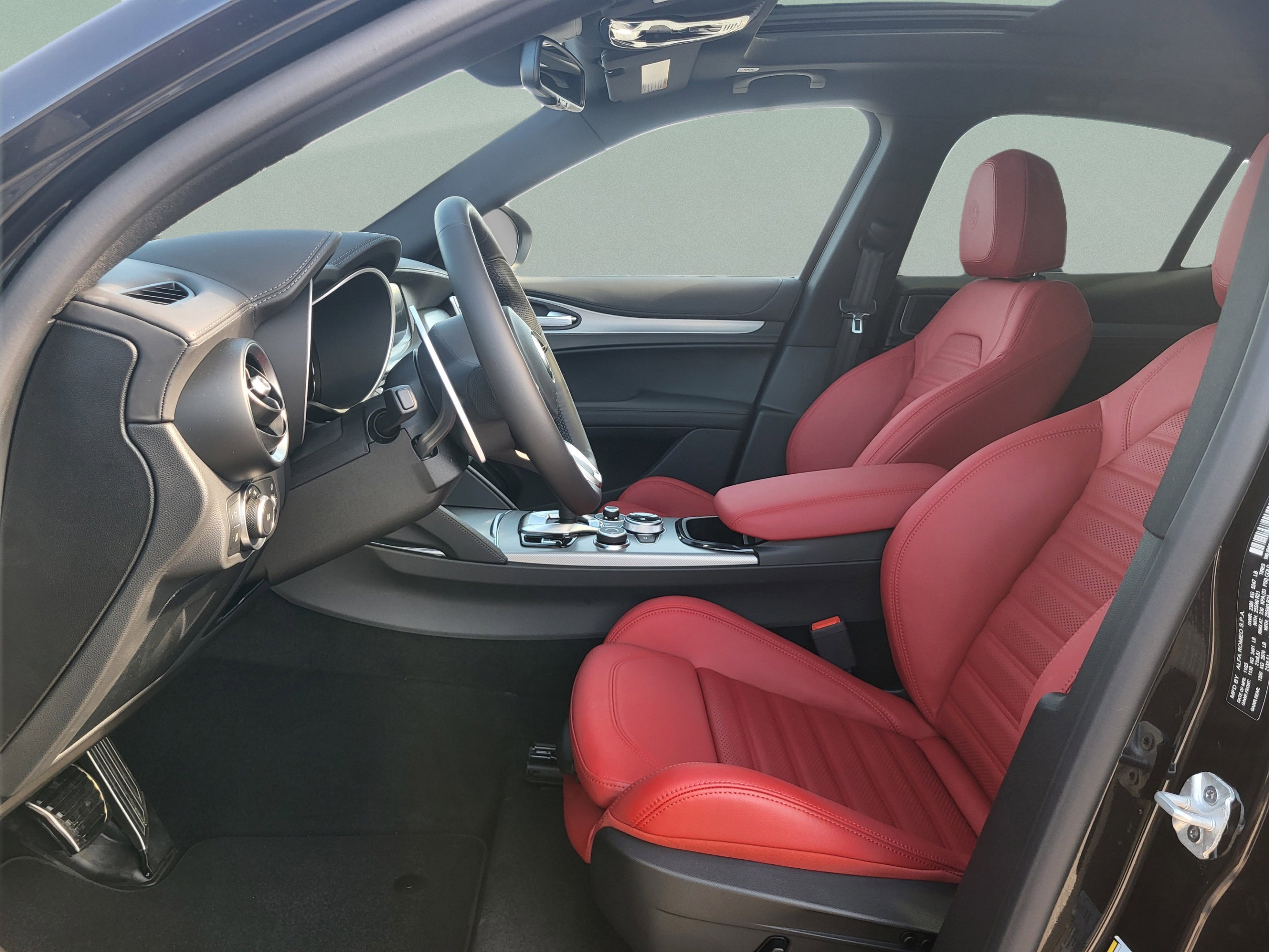 2026 Alfa Romeo Stelvio Base - Photo 18