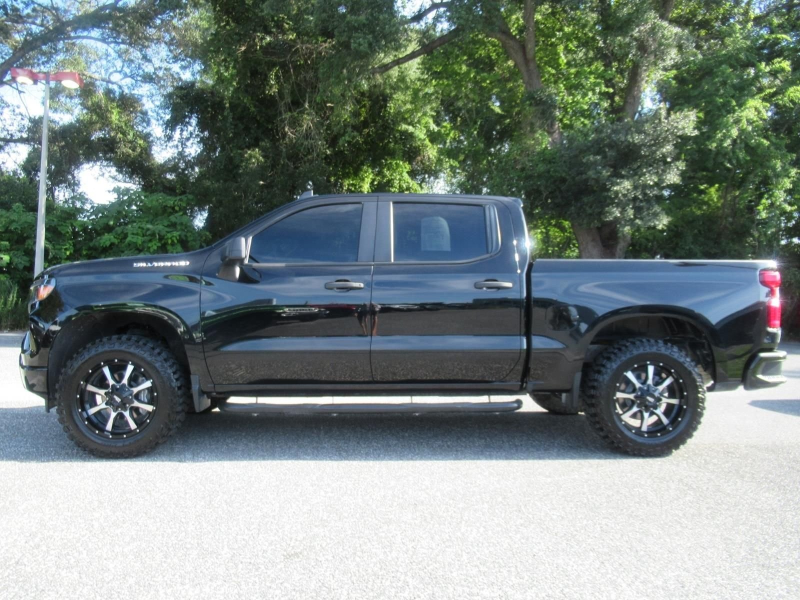 Used 2022 Black Chevrolet Custom image 4