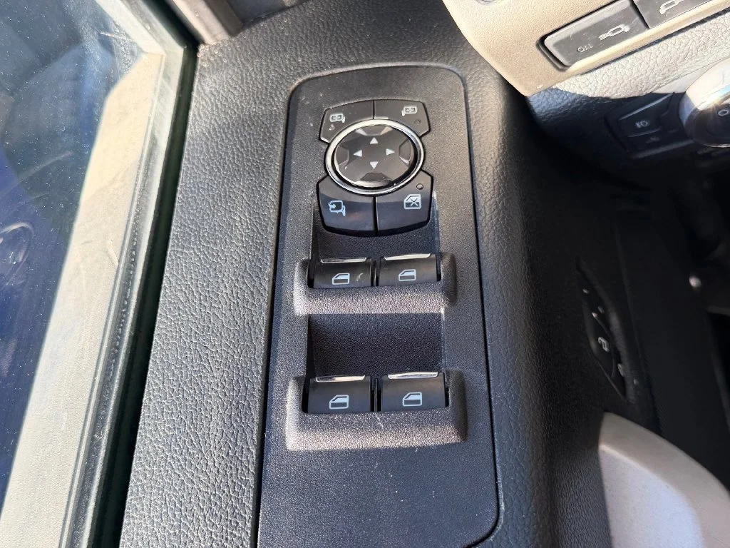 Used 2018 Blue Ford Lariat image 31
