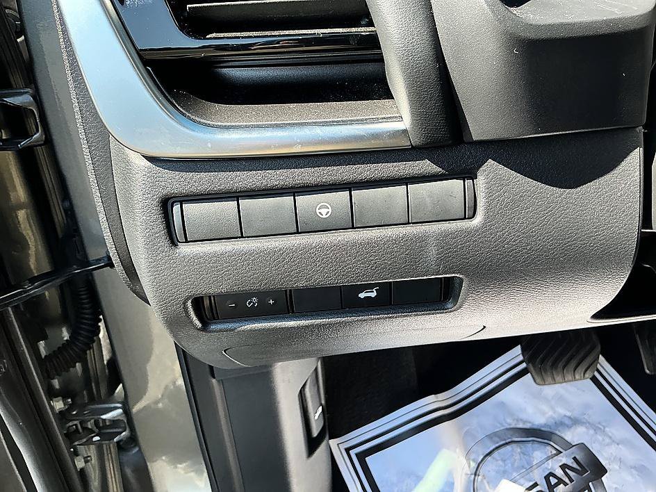 Certified Used 2023 Gun Metallic Nissan SV image 13