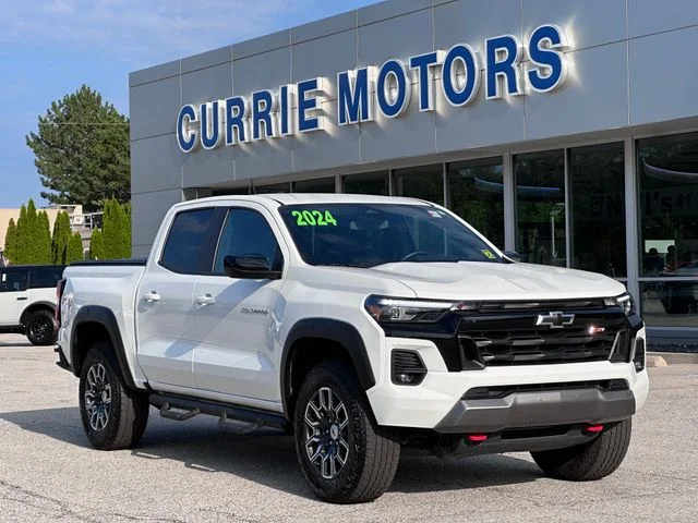 Certified Used 2024 White Chevrolet Z71 image 1