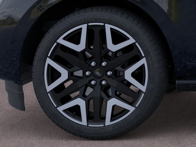 New 2026 Agate Black Metallic Ford MAX Platinum® image 19