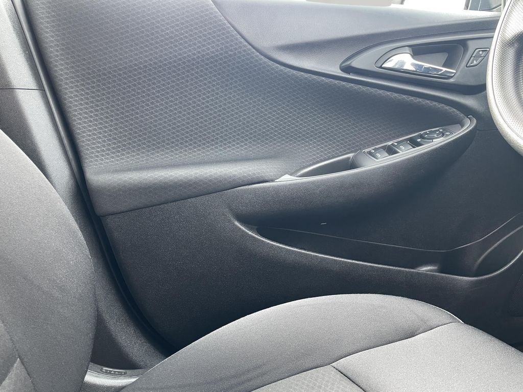 Used 2023 Gray Chevrolet LT image 14