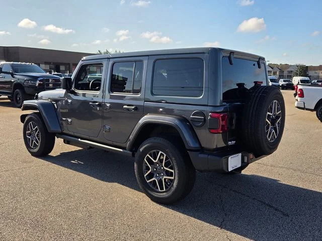 New 2026 Granite Crystal Metallic Clear-Coat Exterior Paint Jeep Sahara image 9