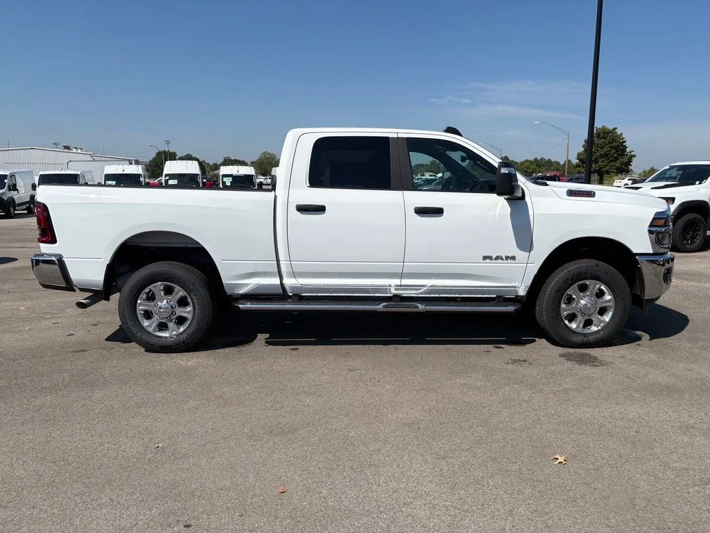 Used 2026 White Ram Big Horn image 9