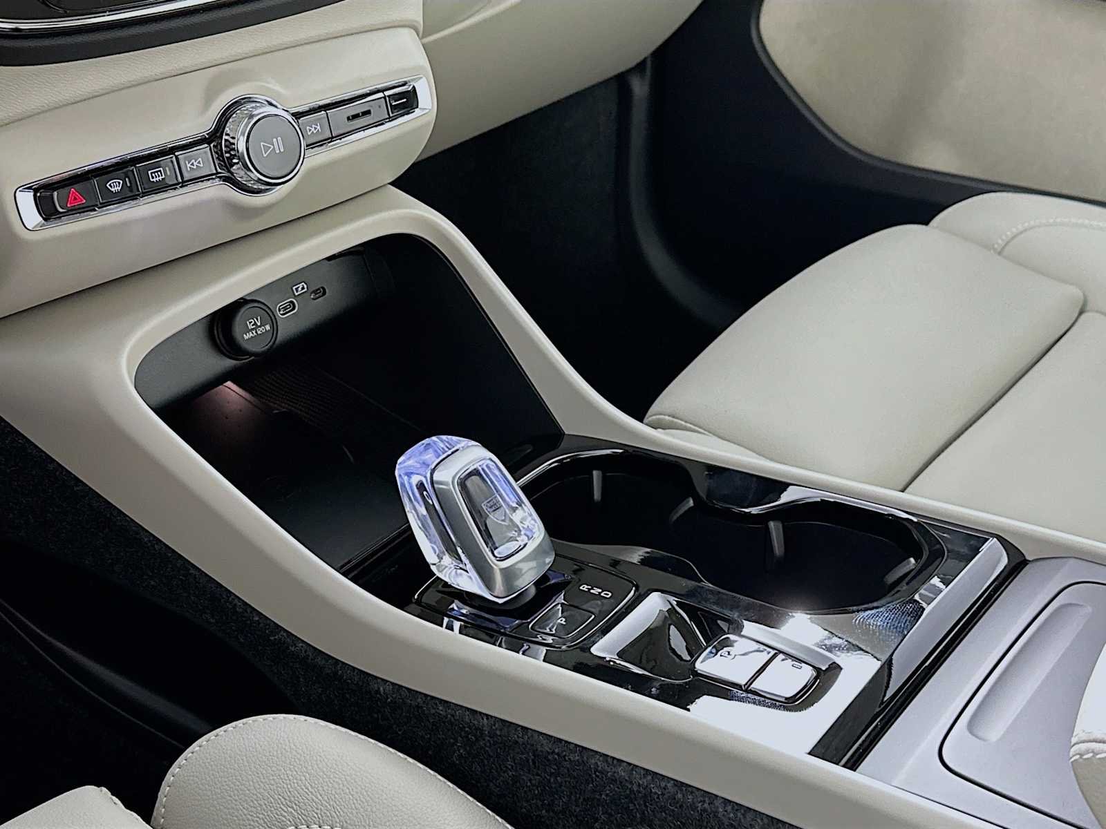 New 2026 Cloud Blue Volvo Ultra image 15