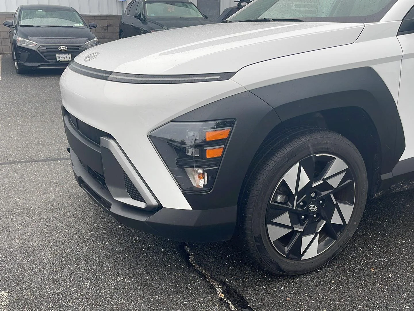 Used 2024 Atlas White Hyundai SEL image 11