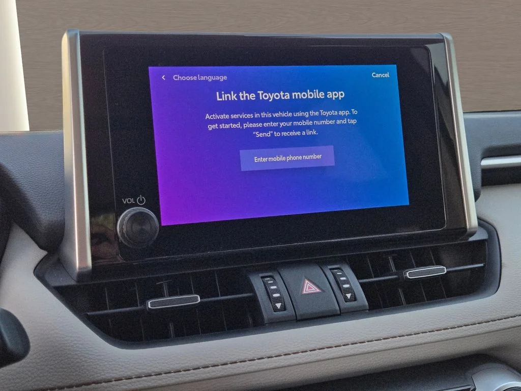 Used 2023 Silver Toyota XLE Premium image 26