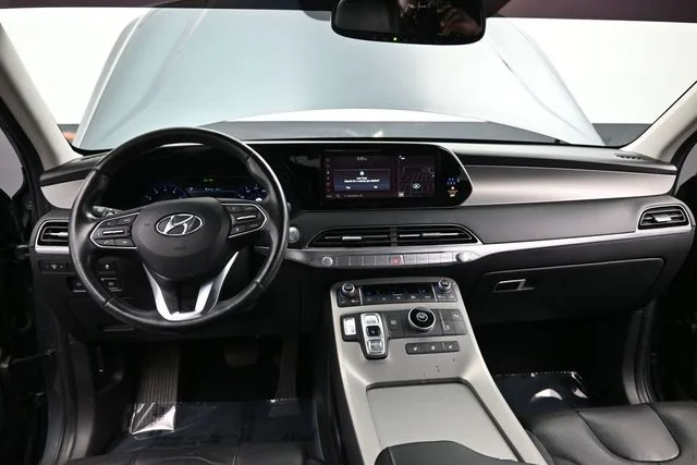 Used 2022 Green Hyundai SEL image 17