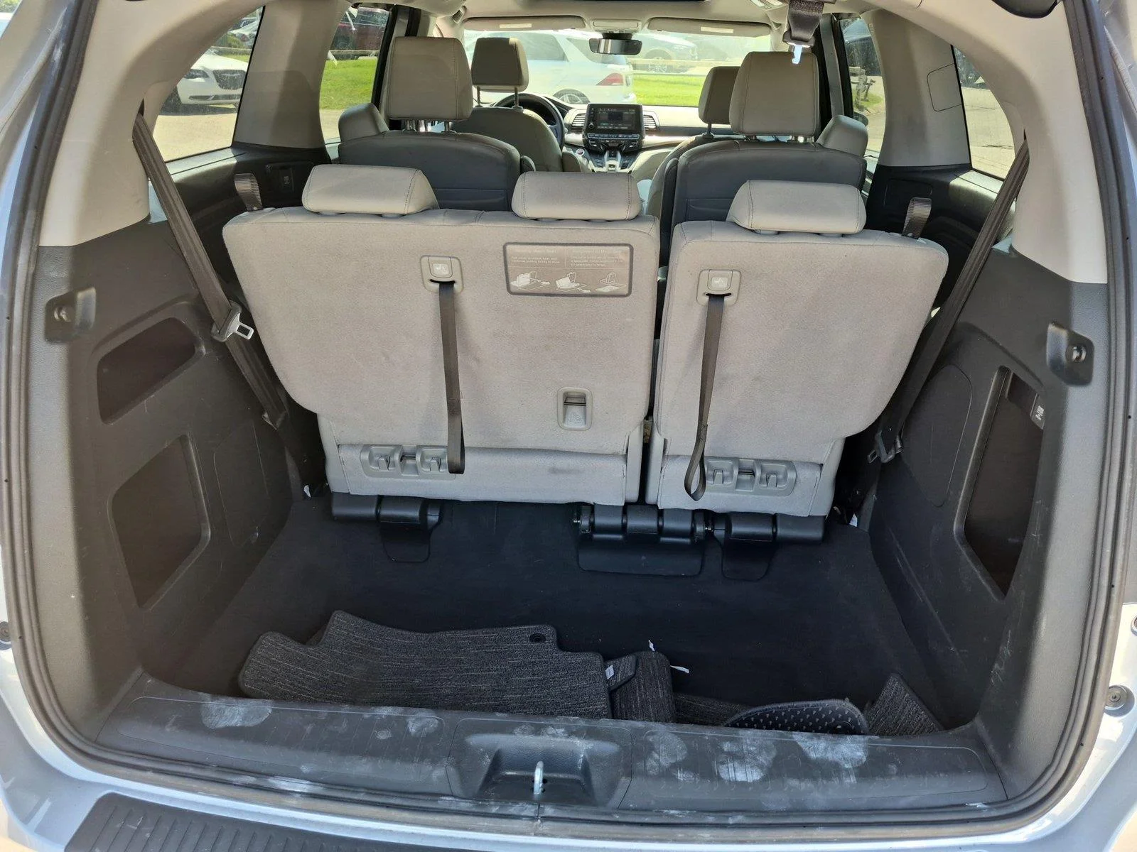 Used 2023 Lunar Silver Metallic Honda EX-L image 36