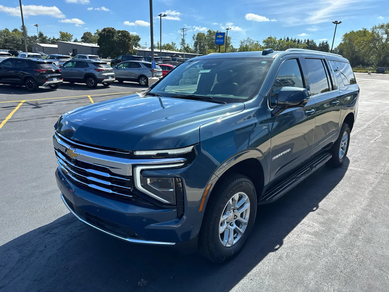 2027 Chevrolet Suburban LT - Photo 12