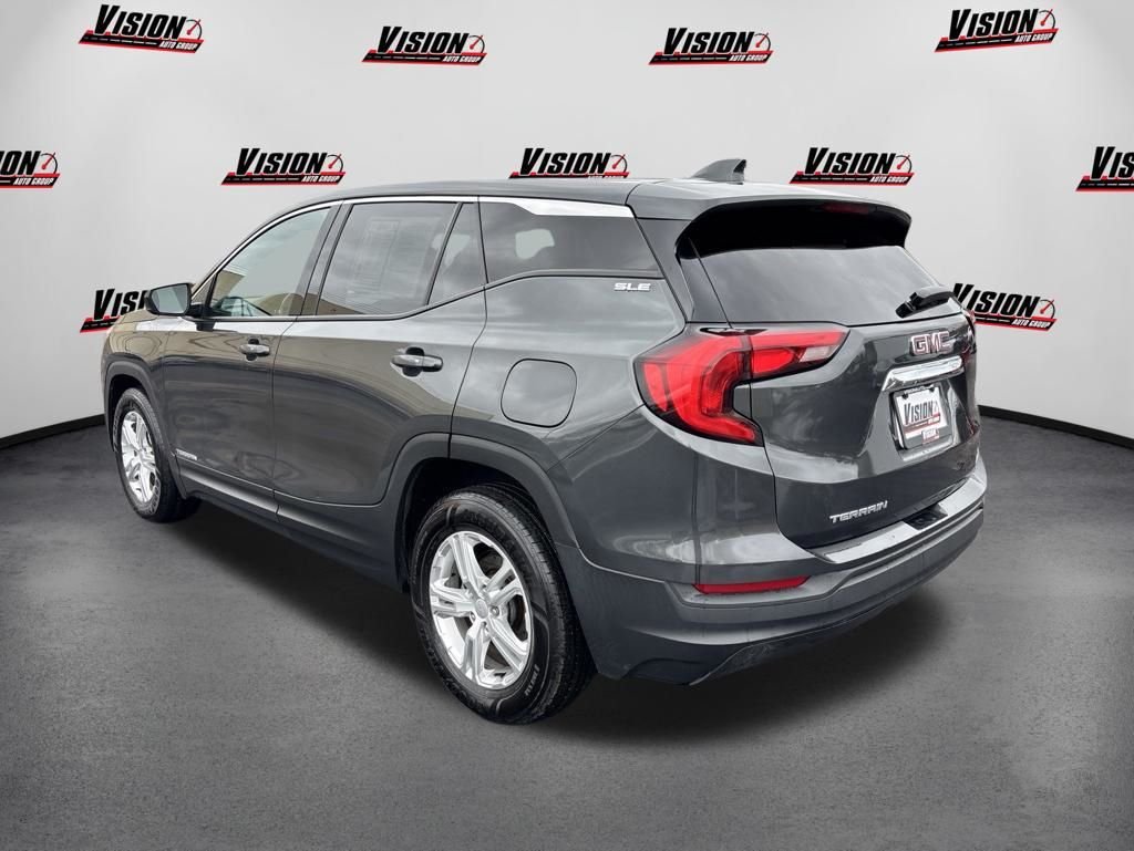 Used 2019 Gray GMC SLE image 3