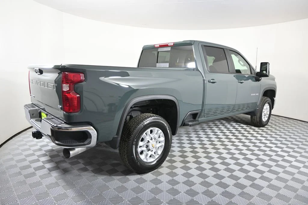 2026 Chevrolet Silverado 3500 HD LT - Photo 7