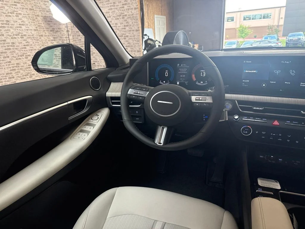 New 2026 Abyss Black Hyundai SEL image 17