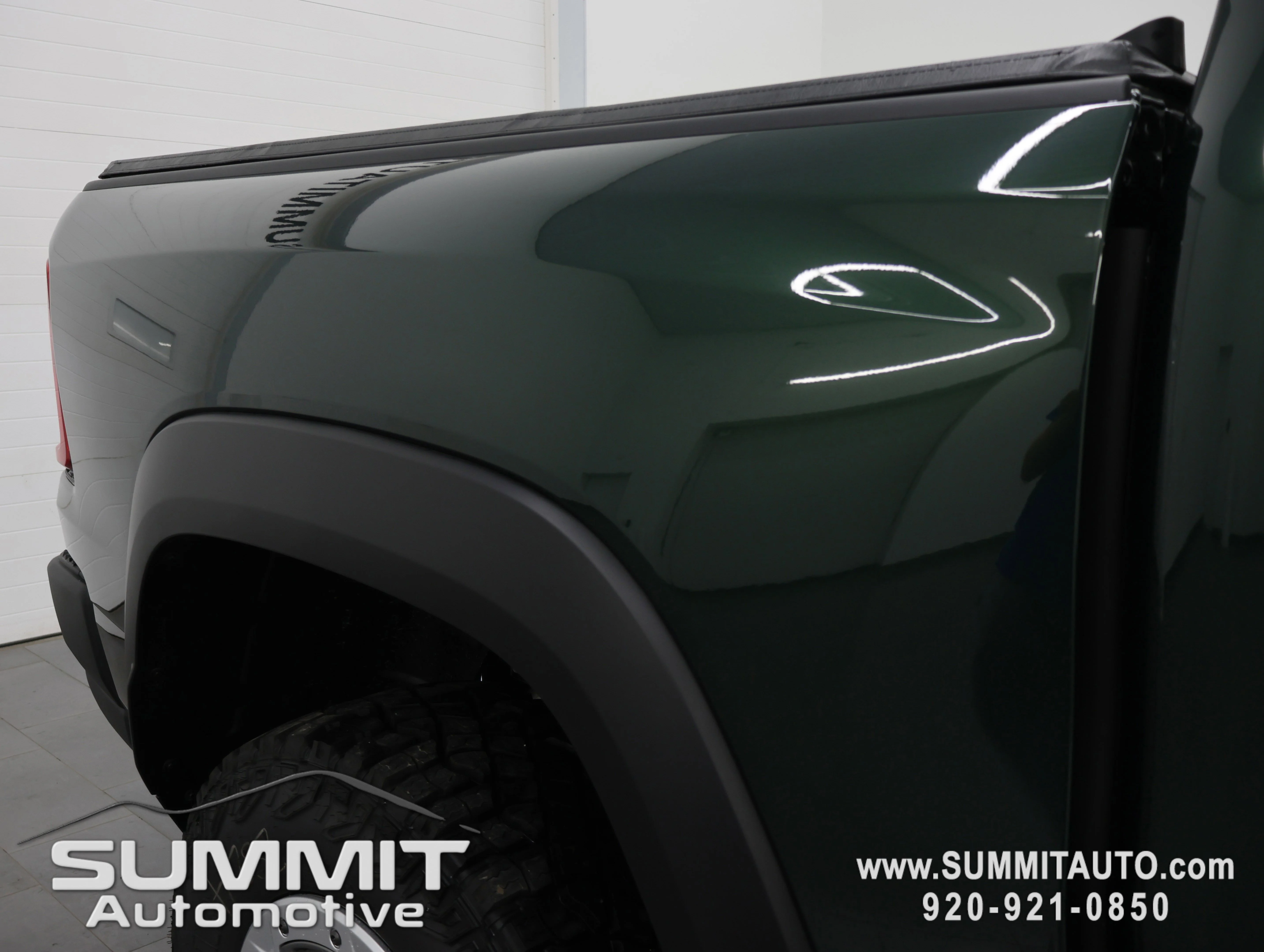 New 2026 Serrano-Green Metallic Exterior Paint RAM RHO image 32