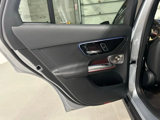 Used 2026 Cirrus Silver Metallic Mercedes-Benz GLC 300 image 11