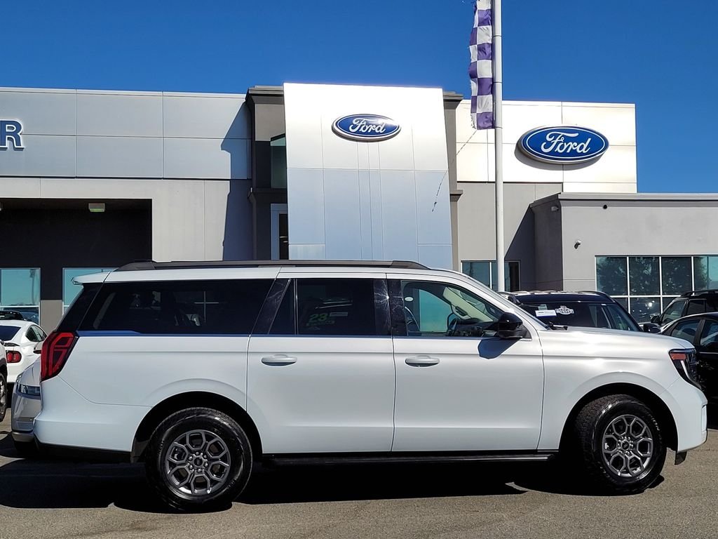 Used 2025 Silver Ford Active image 3