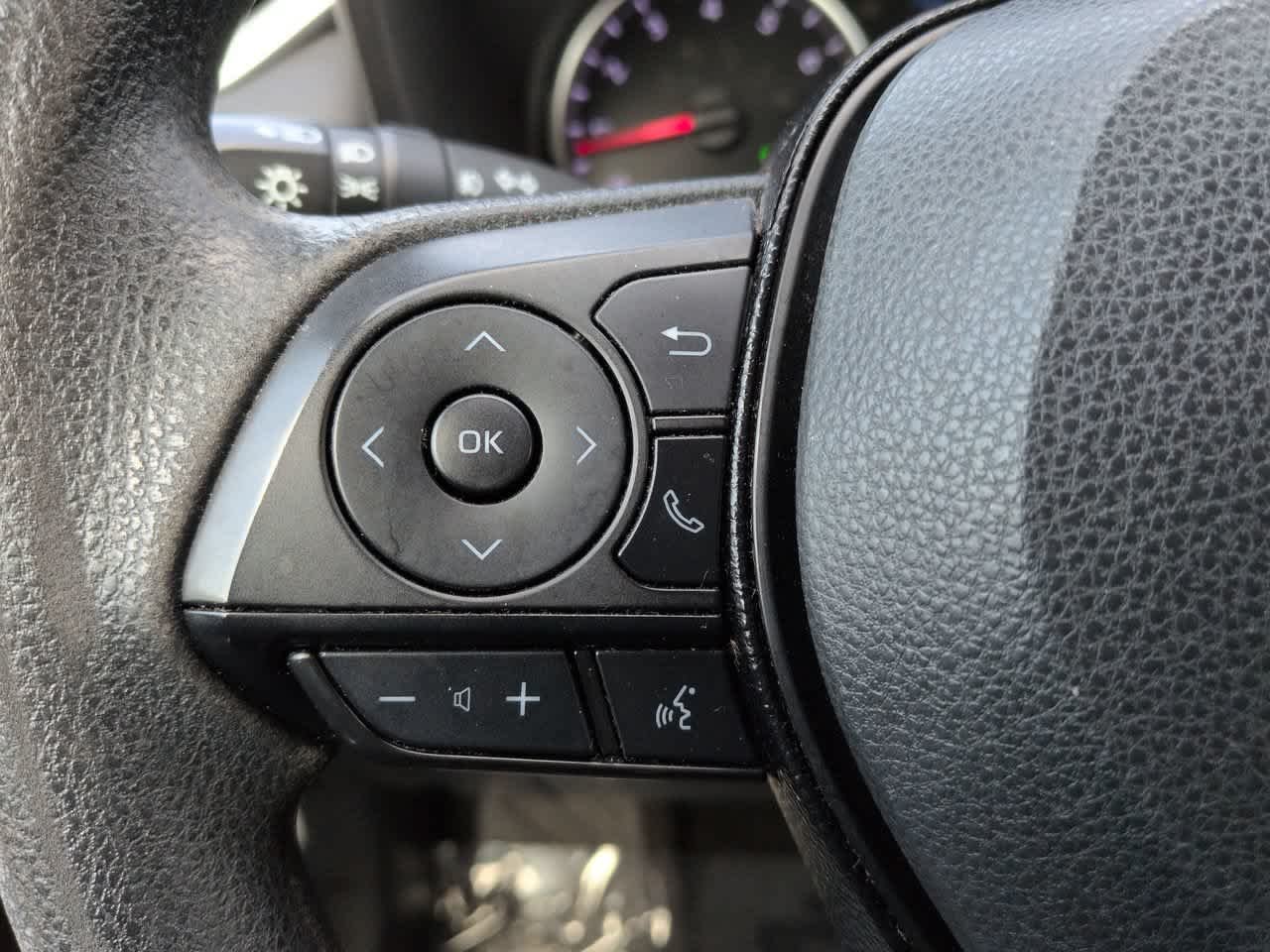 Used 2020 Magnetic Gray Metallic Toyota XLE image 22