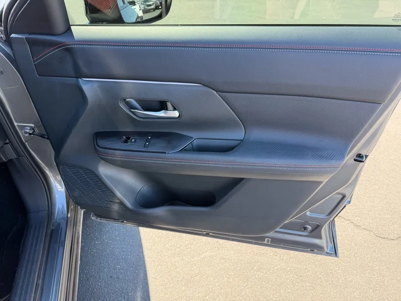 Used 2025 Gun Metallic/supe Nissan SR image 18