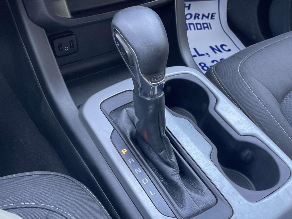 Used 2022 White Chevrolet LT image 30