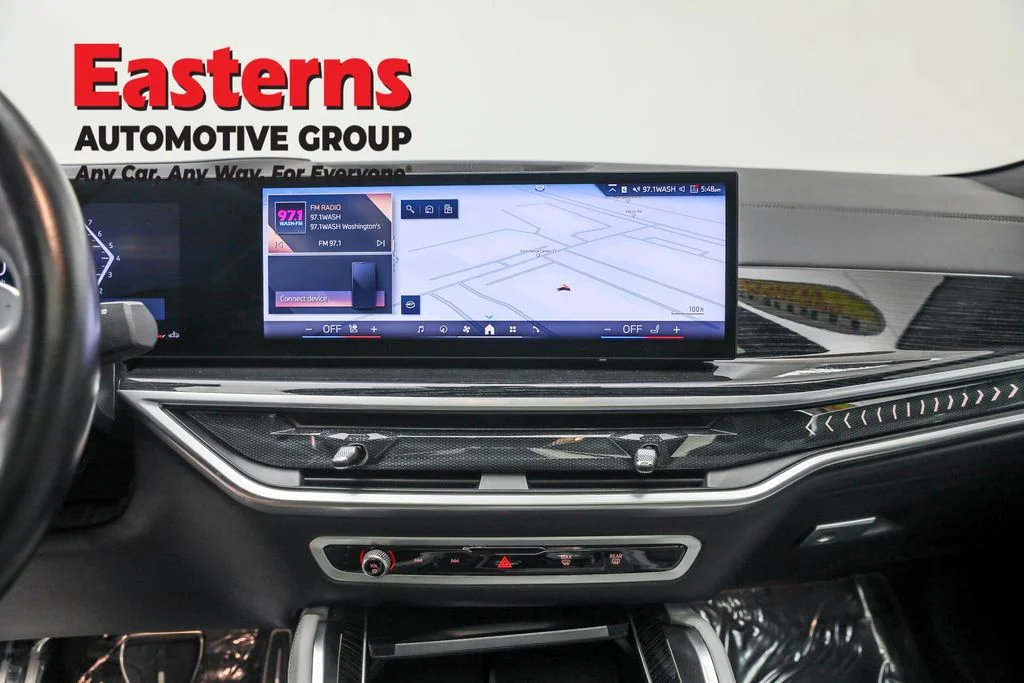 Used 2024 Gray BMW xDrive40i image 12