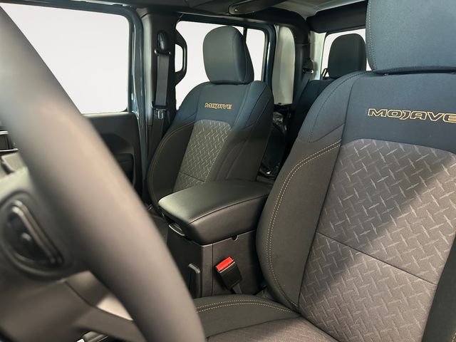 New 2026 Anvil Clear-Coat Exterior Paint Jeep Mojave image 9