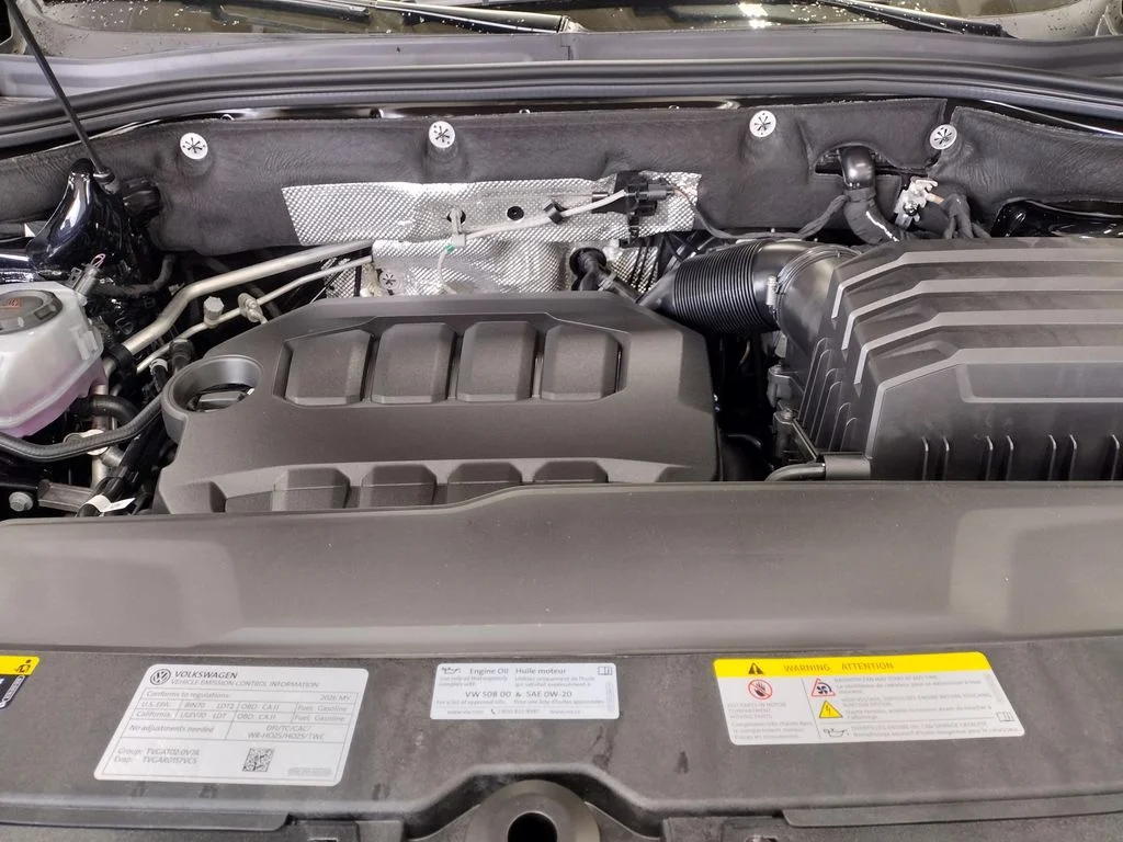 New 2026 Black Volkswagen 2.0T SE w/Technology image 7