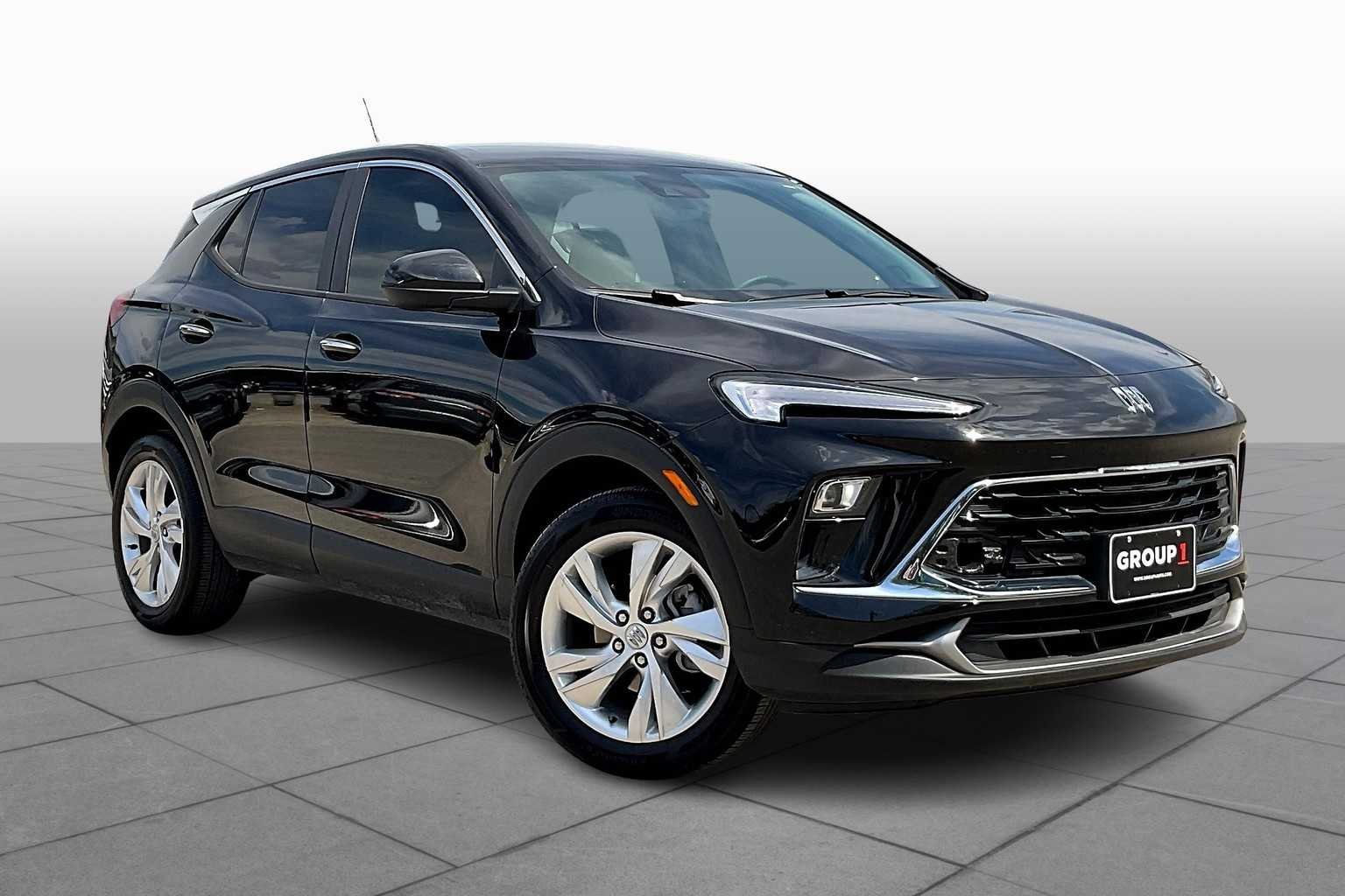 Used 2025 Ebony Twilight Metallic Buick Preferred image 3