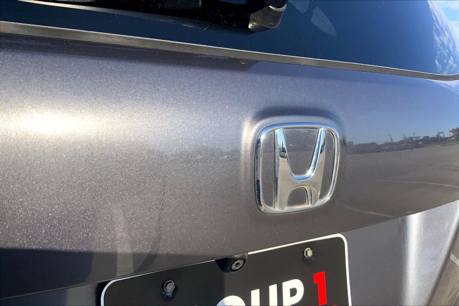 Used 2016 Crystal Black Pearl Honda EX-L image 10