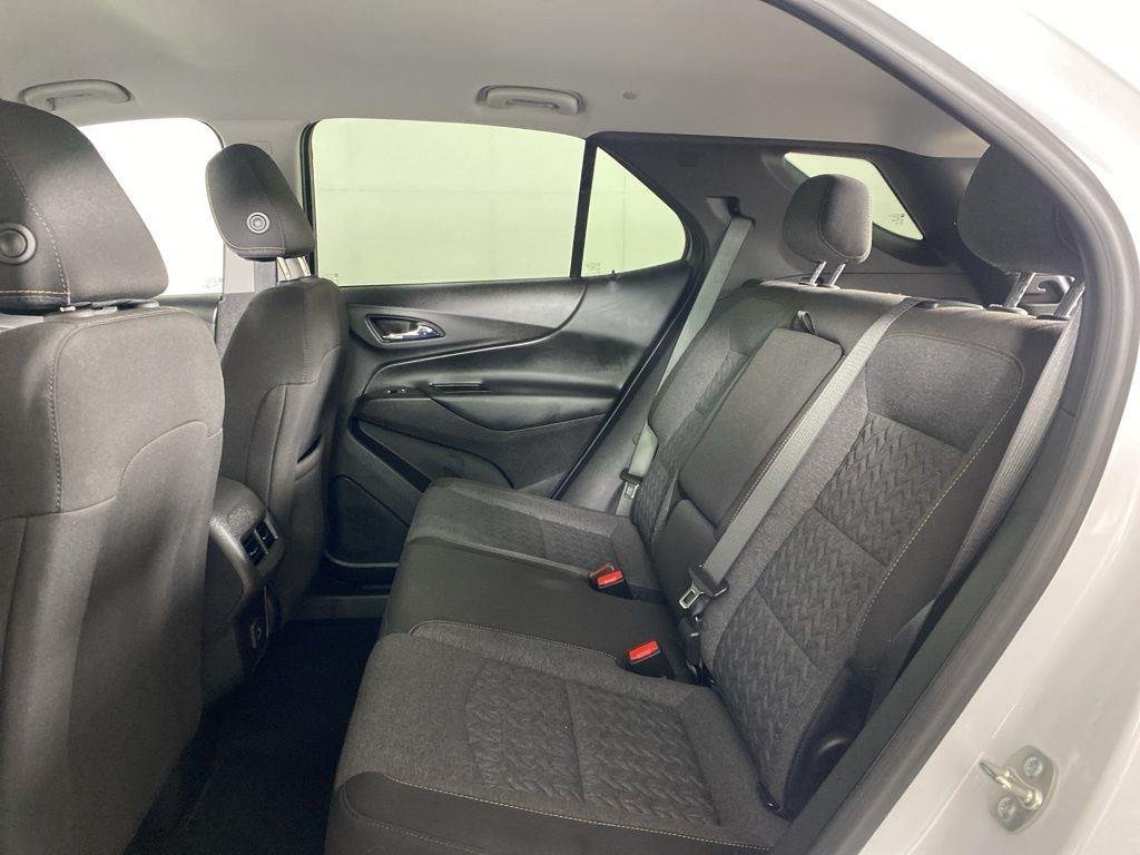 Used 2024 Pearl Chevrolet LT image 24