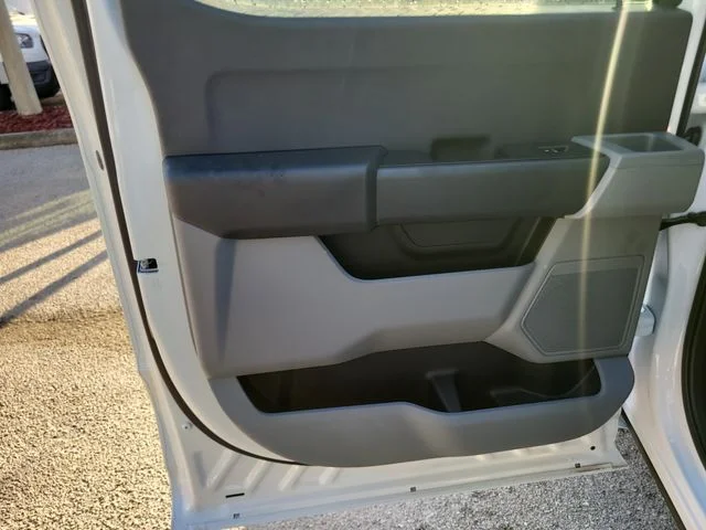 New 2026 Oxford White Ford XL image 12
