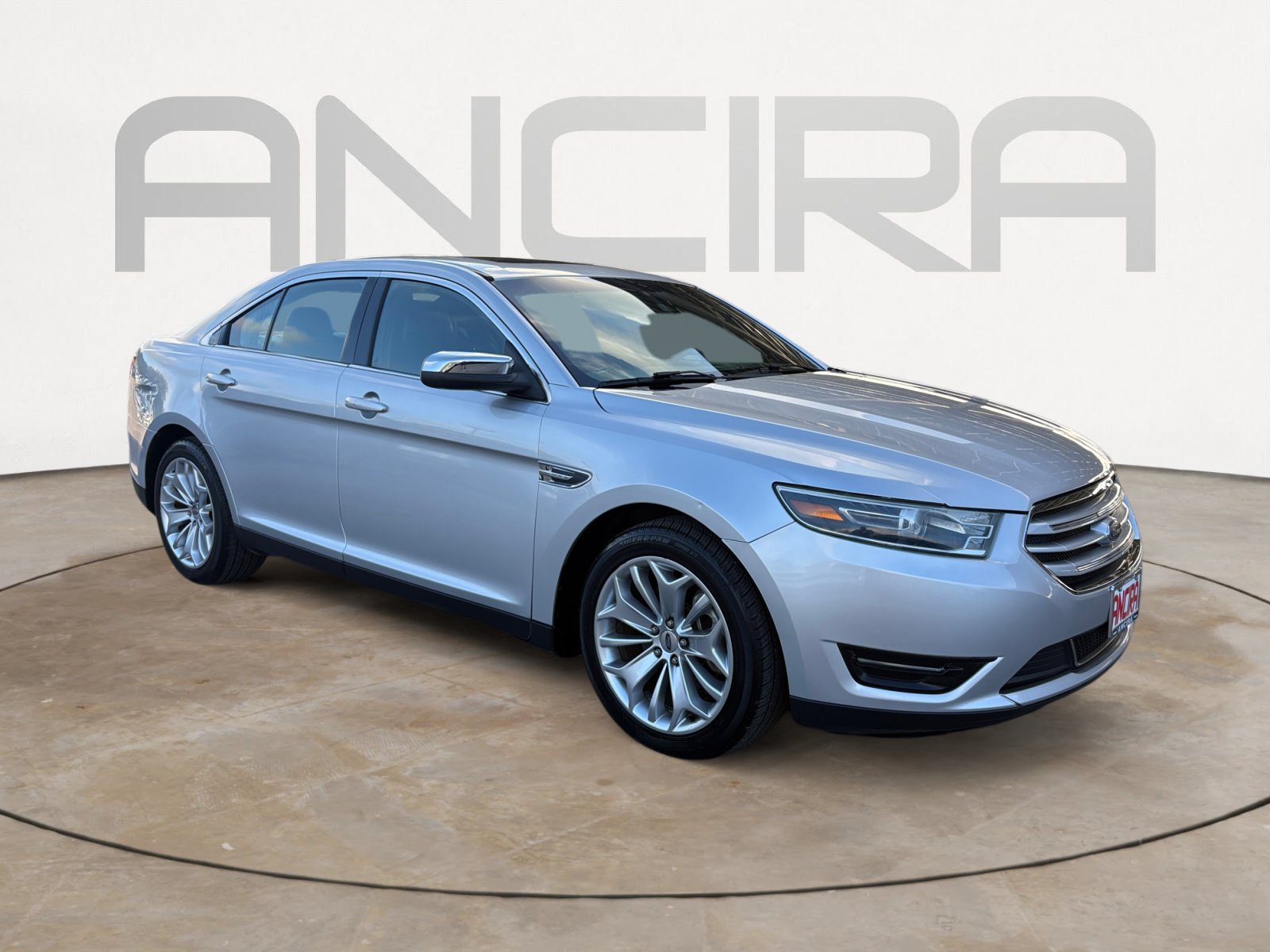 Used 2018 Ingot Silver Ford Limited image 4