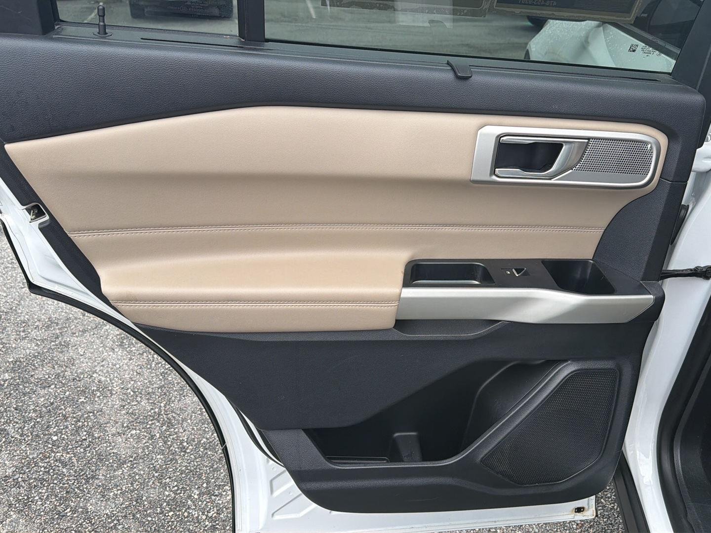 Used 2020 Oxford White Ford Limited image 19