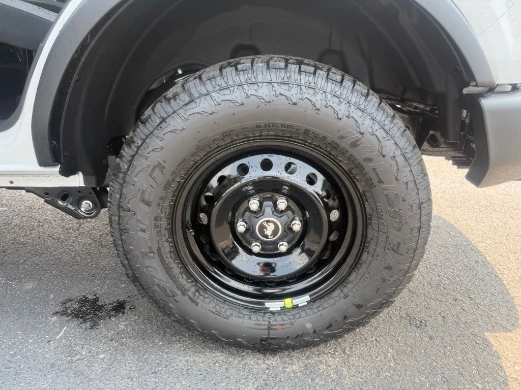 New 2026 Avalanche Gray Ford Big Bend® image 33