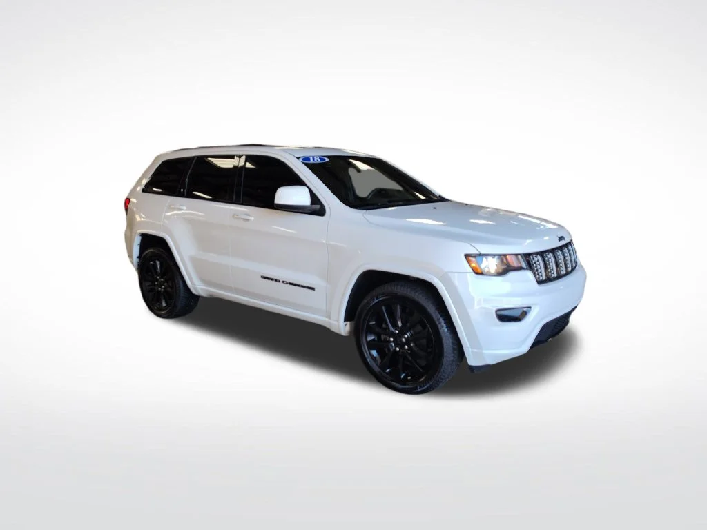 Used 2018 White Jeep Altitude image 8