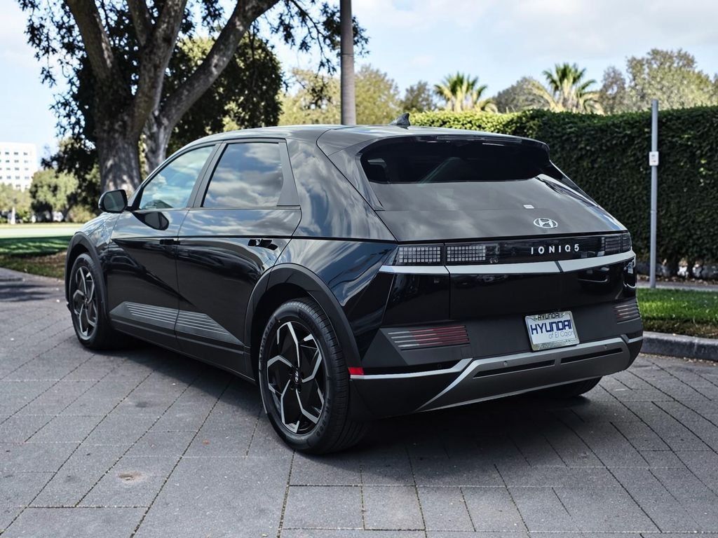 2022 Hyundai IONIQ 5 SE - Photo 7