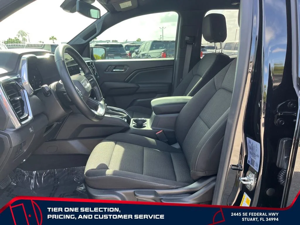 Certified Used 2025 Onyx Black GMC Elevation image 9