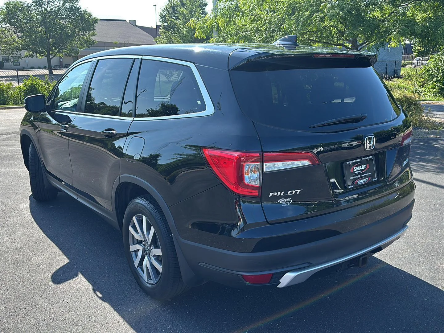 Used 2019 Crystal Black Pearl Honda EX-L image 12