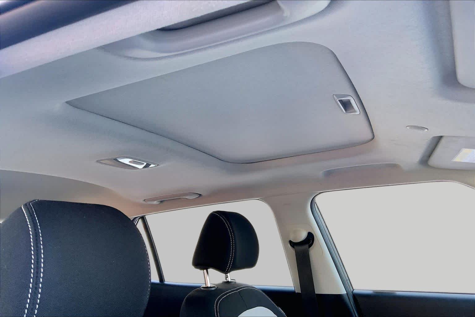 Certified Used 2025 Ecotronic Gray Hyundai SEL image 13