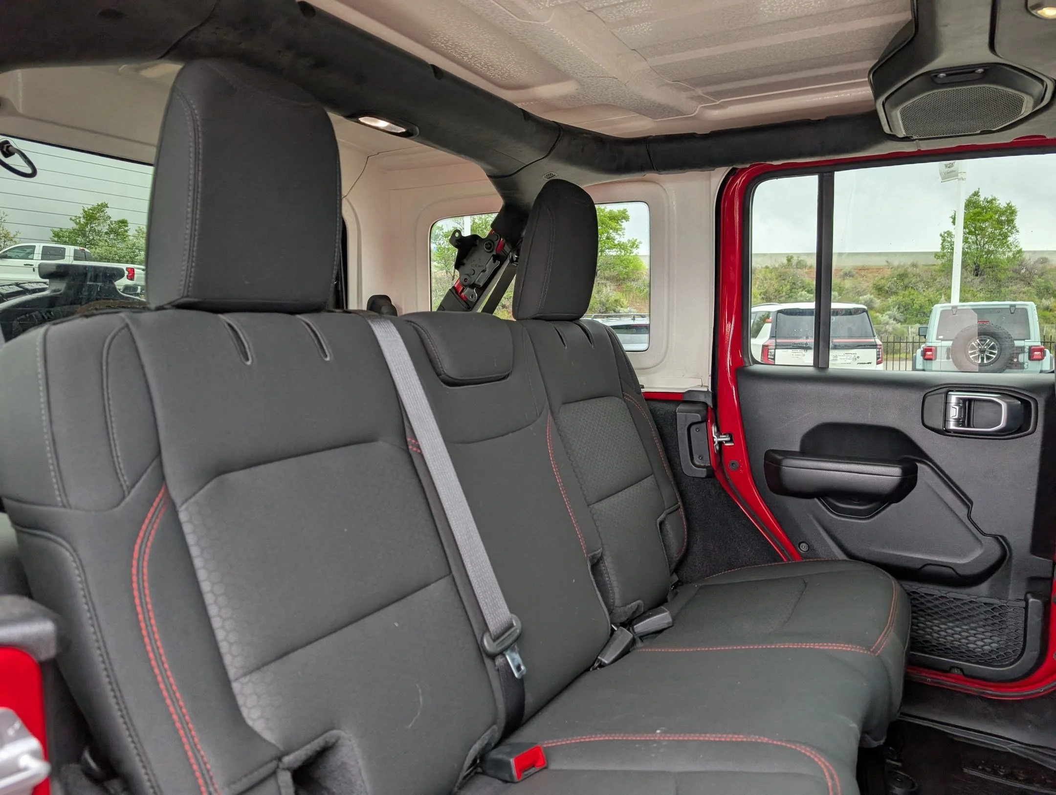 Used 2020 Firecracker Red Clearcoat Jeep Rubicon image 28