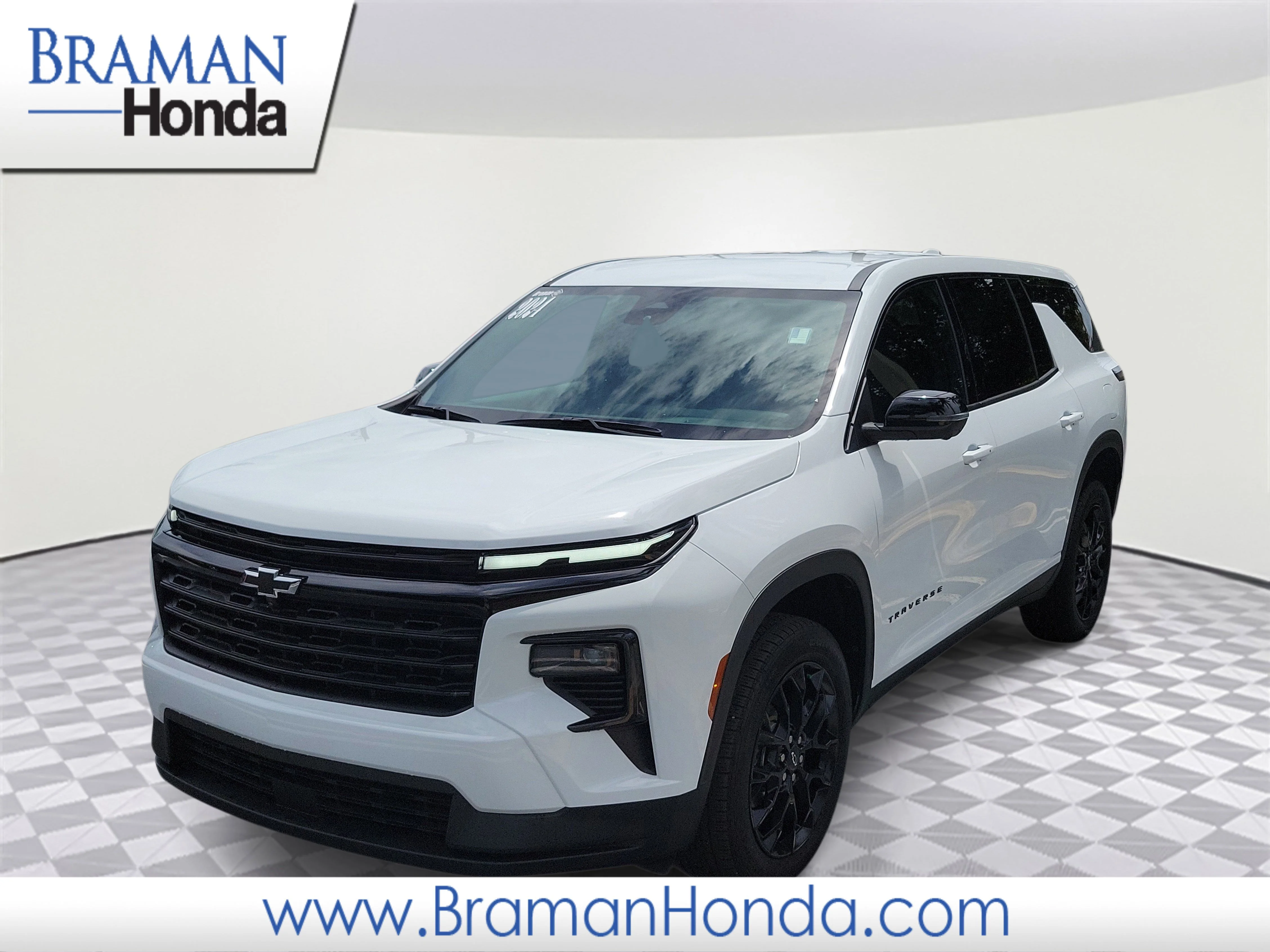 2024 Chevrolet Traverse FWD LS's photo