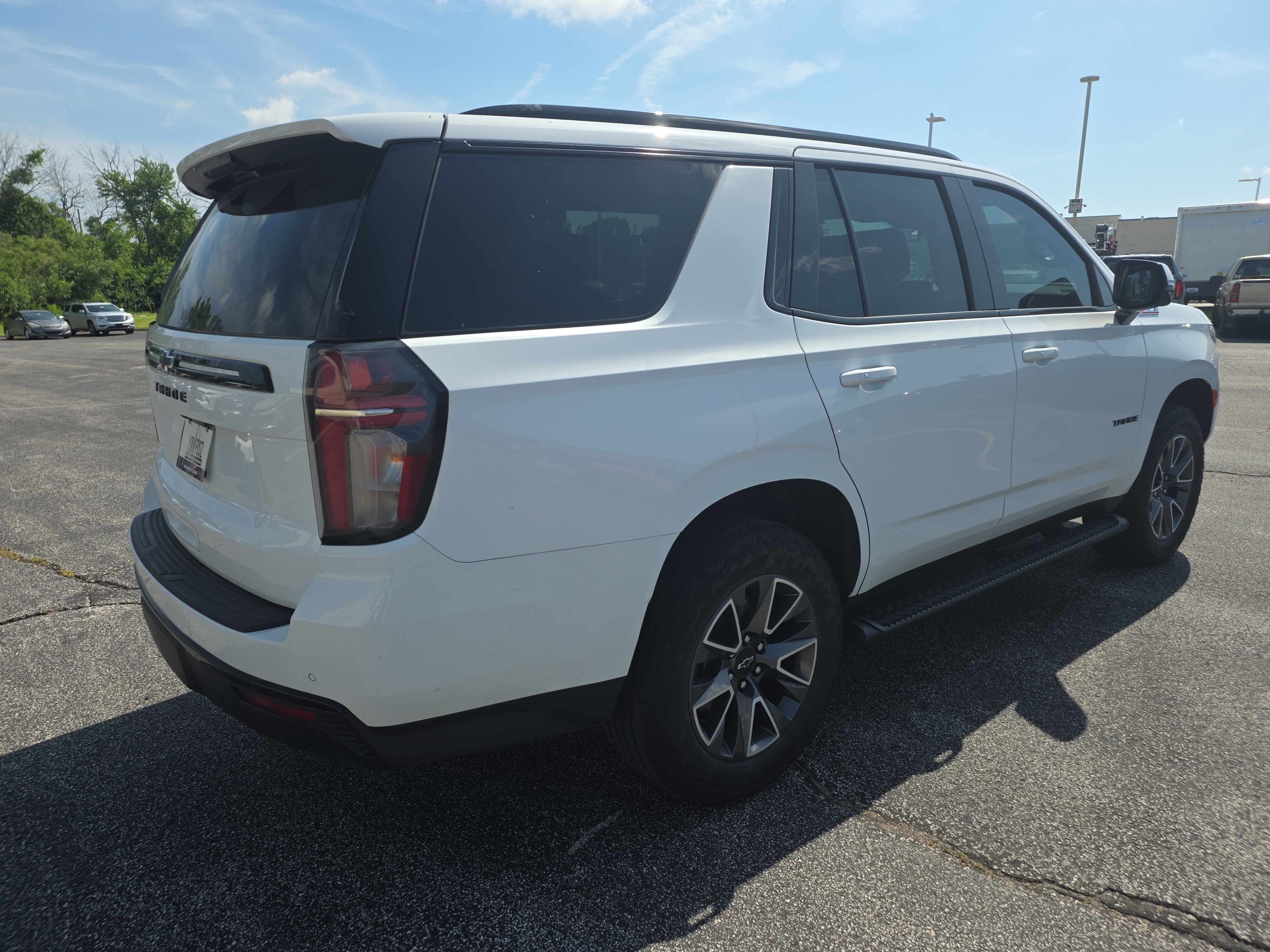 Used 2024 Summit White Chevrolet Z71 image 4