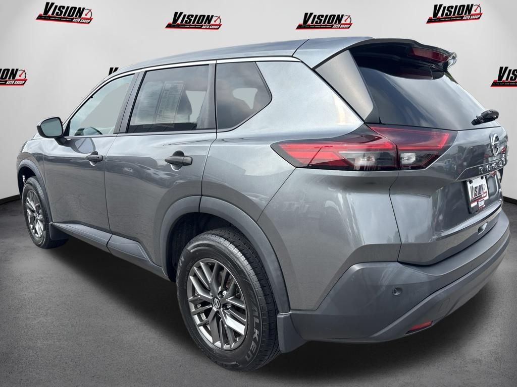 Used 2021 Gray Nissan S image 8