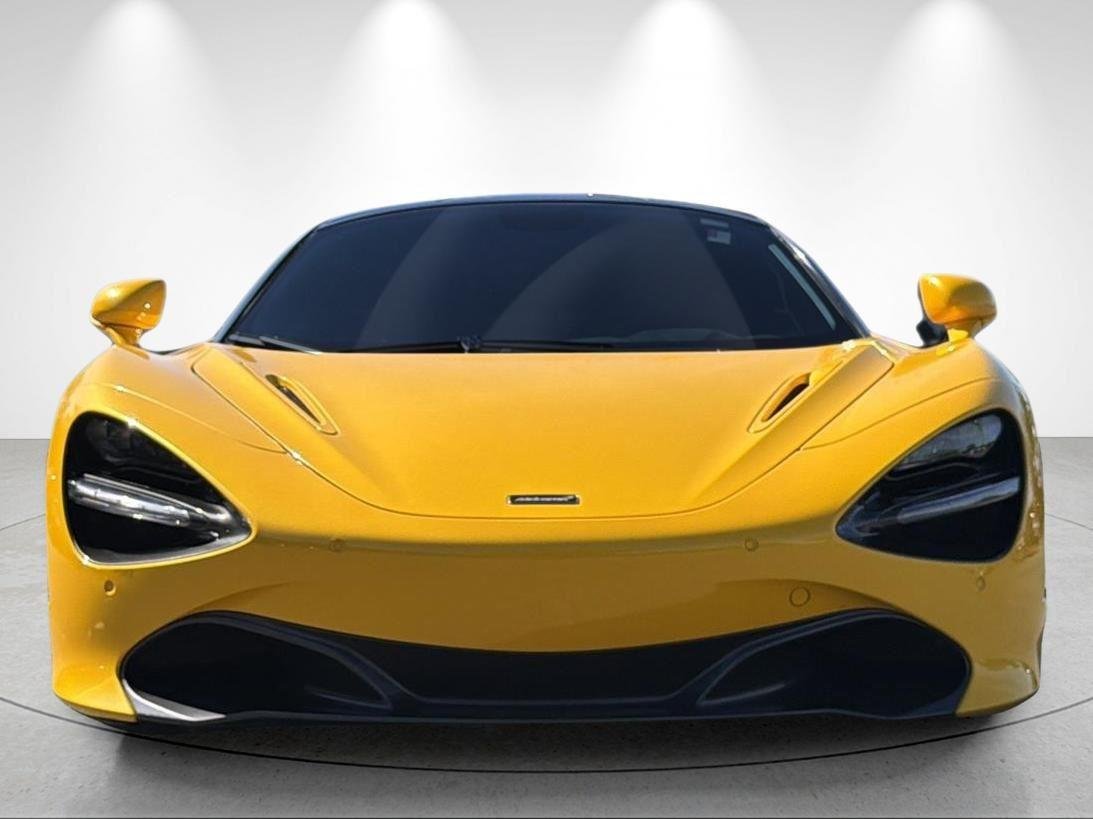 Used 2019 Volcano Yellow McLaren Performance image 8