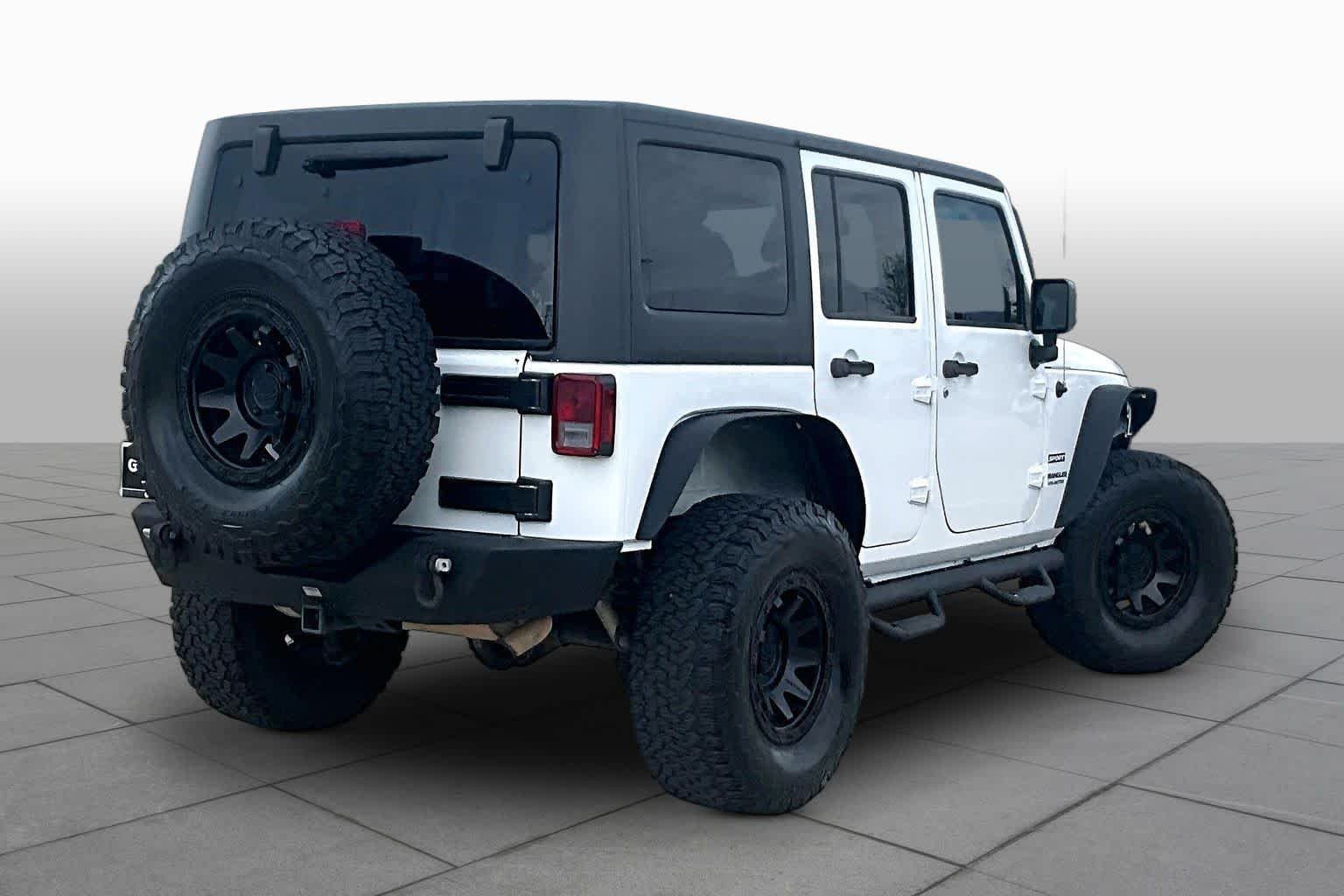 Used 2014 Bright White Clearcoat Jeep Sport image 12