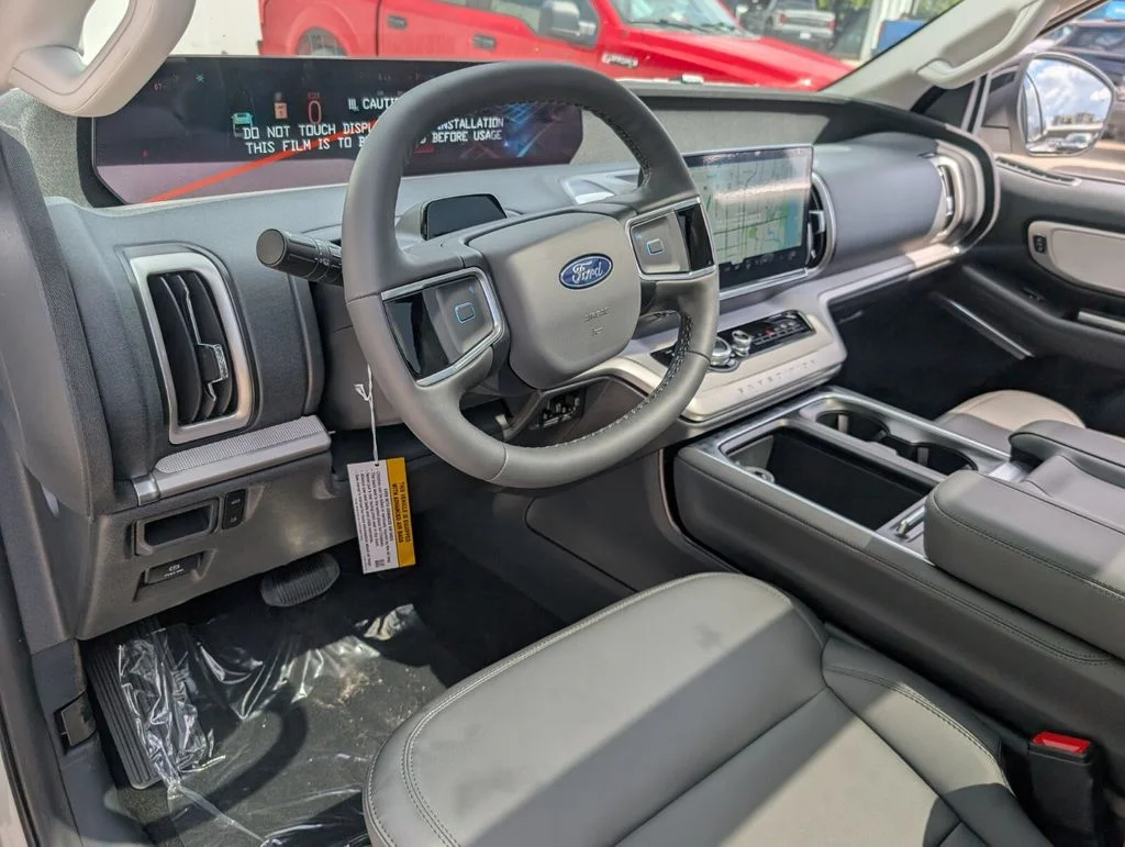 New 2026 Star White Metallic Tri-Coat Ford MAX Active image 6